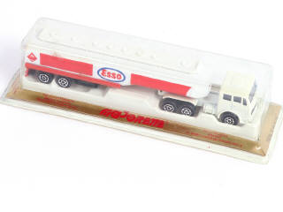 Lot 266 - MAJORETTE (FRANCE) (4)