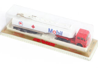 Lot 266 - MAJORETTE (FRANCE) (4)