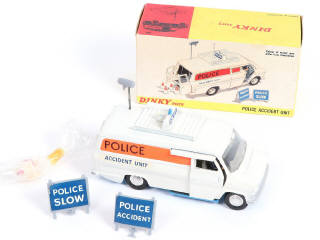 Lot 328 - DINKY TOYS (GB) (1)