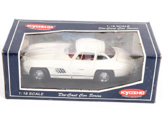 Lot 30 - KYOSHO (JAPON) (2)