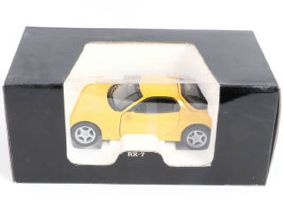 Lot 31 - KYOSHO (JAPON) (2)