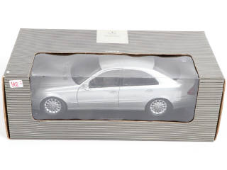 Lot 26 - KYOSHO (JAPON) (2)