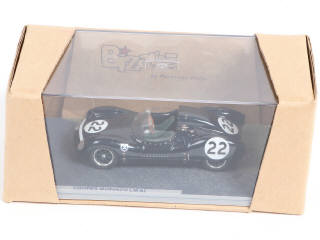 Lot 71 - BIZARRE (MACAU) (1)