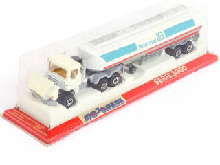Lot 225 - MAJORETTE (FRANCE) (1)