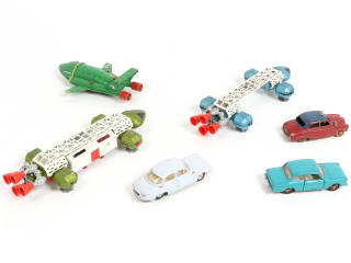 Lot 55 - DIVERS (6)
