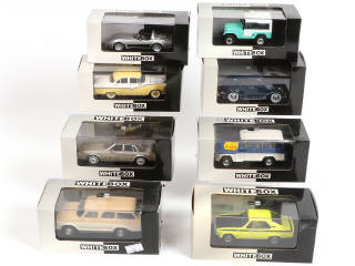 Lot 109 - WHITE BOX (8)