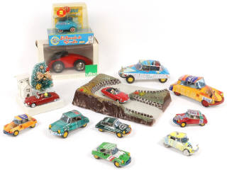 Lot 78 - DIVERS (14)