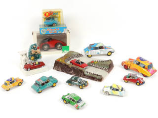 Lot 78 - DIVERS (14)