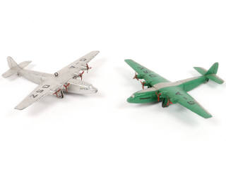 Lot 333 - DINKY TOYS (GB) (2)
