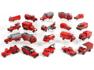 Lot 121 - DIVERS (20)