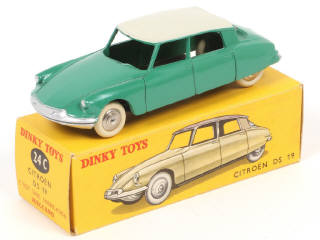 Lot 248 - DINKY TOYS (FRANCE) (1)