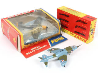 Lot 227 - DINKY TOYS (GB) (2)