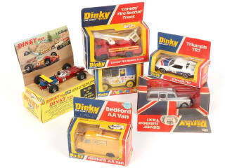 Lot 237 - DINKY TOYS (GB) (6)