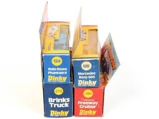 Lot 232 - DINKY TOYS (GB) (4)