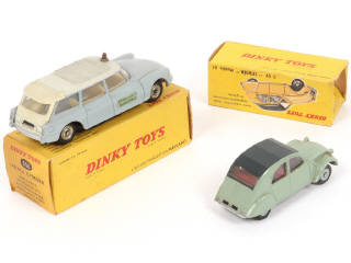Lot 286 - DINKY TOYS (FRANCE) (2)
