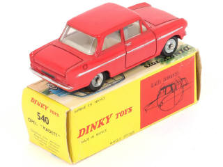 Lot 260 - DINKY TOYS (FRANCE) (1)