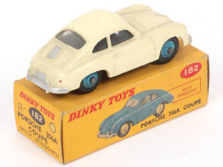Lot 216 - DINKY TOYS (GB) (1)