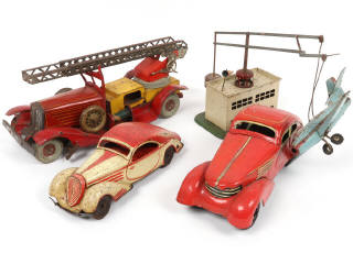 Lot 12 - DIVERS (4)