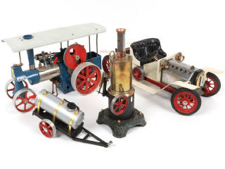 Lot 10 - DIVERS (4)