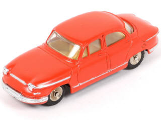 Lot 247 - DINKY TOYS (FRANCE) (1)