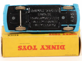 Lot 253 - DINKY TOYS (FRANCE) (1)