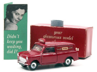 Lot 411 - DINKY TOYS GB (1)