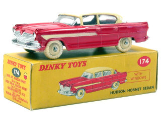 Lot 362 - DINKY TOYS (GB) (1)