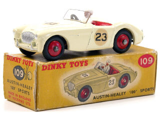 Lot 301 - DINKY TOYS (GB) (1)