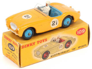Lot 251 - DINKY TOYS (GB) (1)