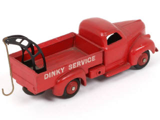 Lot 285 - DINKY TOYS (FRANCE) (1)