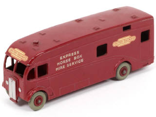 Lot 250 - DINKY TOYS (GB) (1)