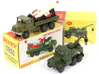 Lot 267 - DINKY TOYS (GB) (2)