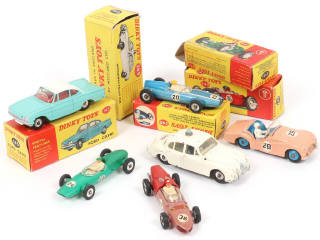Lot 277 - DINKY TOYS (GB) (6)