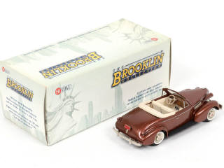 Lot 174 - BROOKLIN MODELS (GB) (1)