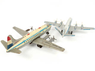 Lot 60 - DIVERS (2)