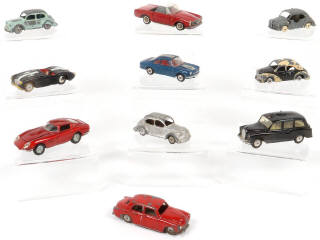 Lot 61 - DIVERS (10)