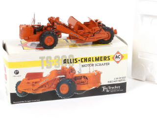 Lot 54 - FIRST GEAR (USA) (1)