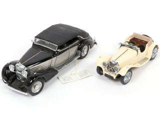 Lot 43 - FRANKLIN MINT (USA) (2)