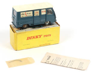 Lot 281 - DINKY TOYS (FRANCE) (1)