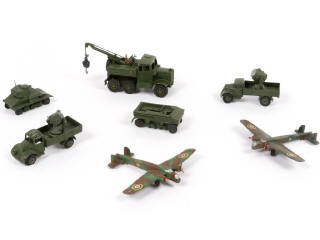 Lot 263 - DINKY TOYS (GB) (7)