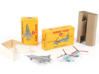Lot 252 - DINKY TOYS (GB) (2)