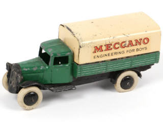 Lot 246 - DINKY TOYS (GB) (1)
