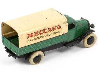 Lot 246 - DINKY TOYS (GB) (1)