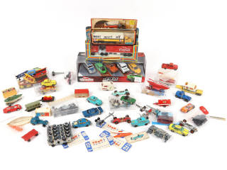 Lot 74 - DIVERS (50)