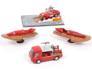 Lot 52 - DIVERS (4)