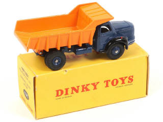 Lot 270 - DINKY TOYS (FRANCE) (1)