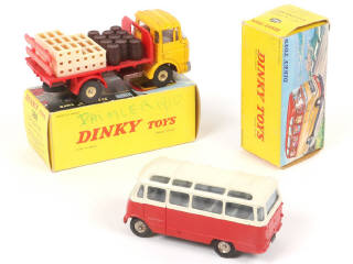 Lot 286 - DINKY TOYS (FRANCE) (2)