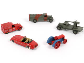Lot 56 - DIVERS (5)