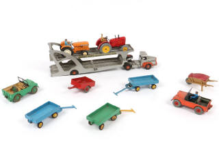 Lot 296 - DINKY TOYS (10)