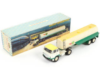 Lot 289 - DINKY TOYS (FRANCE) (1)